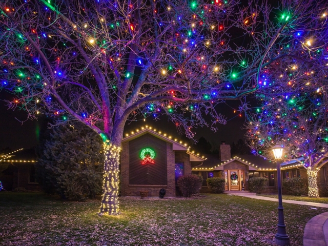 Christmas Light Installation Denver – Outdoor Christmas Light Installers